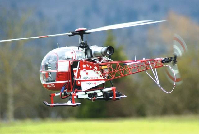 Metamorphose: SA-315 Lama aus dem Alouette II-Rumpfbausatz von VARIO ...